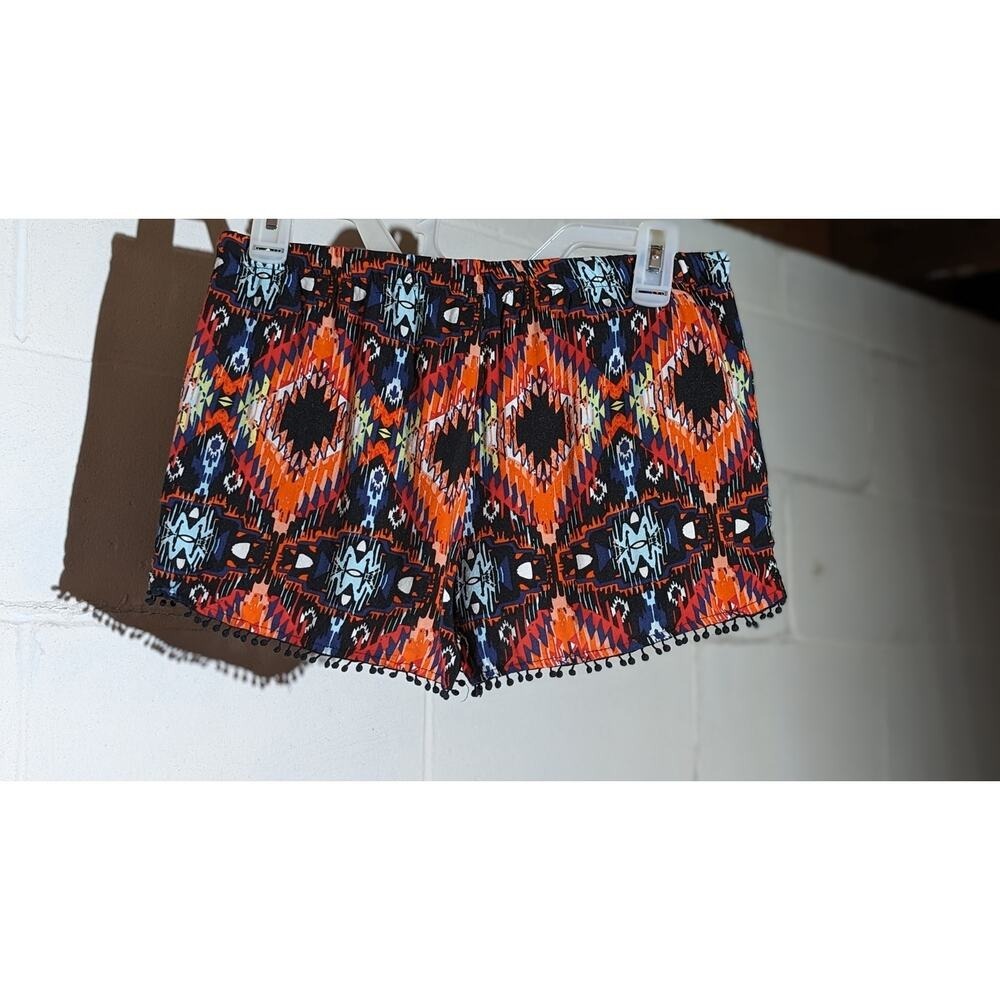 No Boundaries Womens Aztec Tribal Print Shorts Pom Pom Trim Elastic Waist Medium